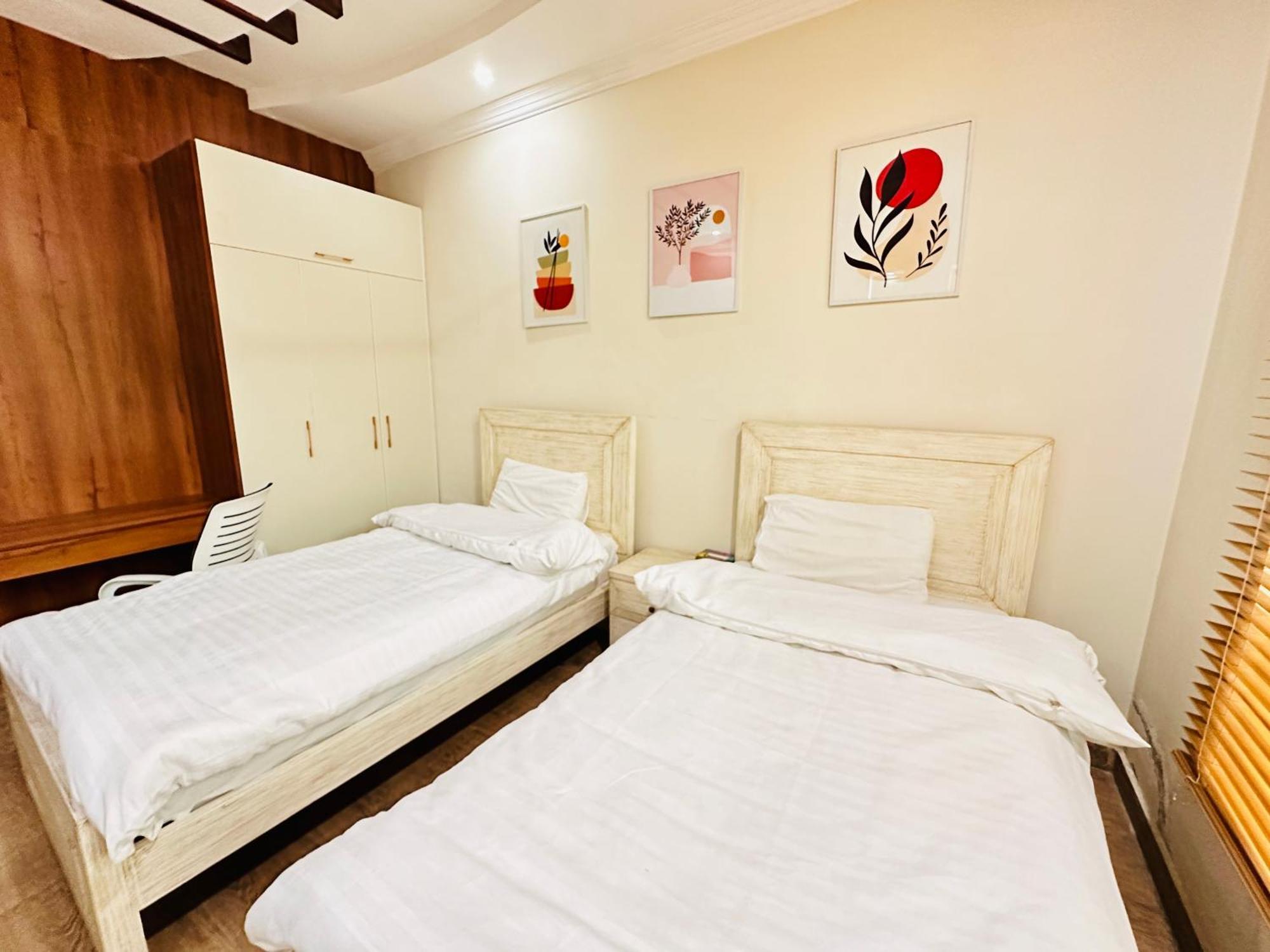 Holidazzle Lodge Islamabad Ngoại thất bức ảnh